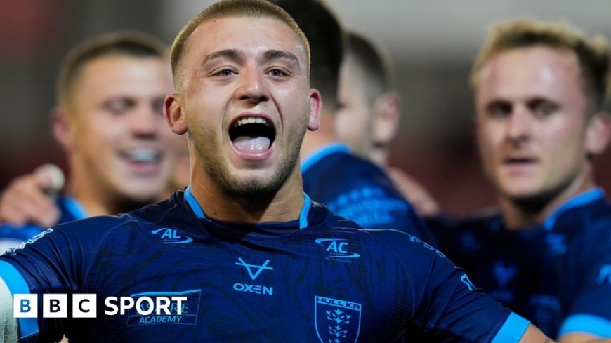 Lewis shines as dominant Hull KR blank Leigh